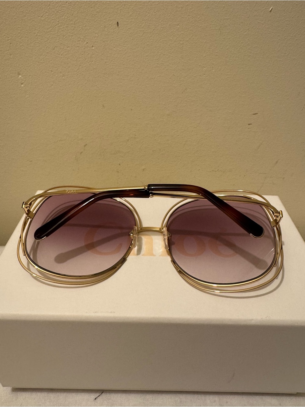 AUTHENTIC Chloé Carlina Oversized Gold Sunglasses CE126S Made in Italy - Picture 7 of 12